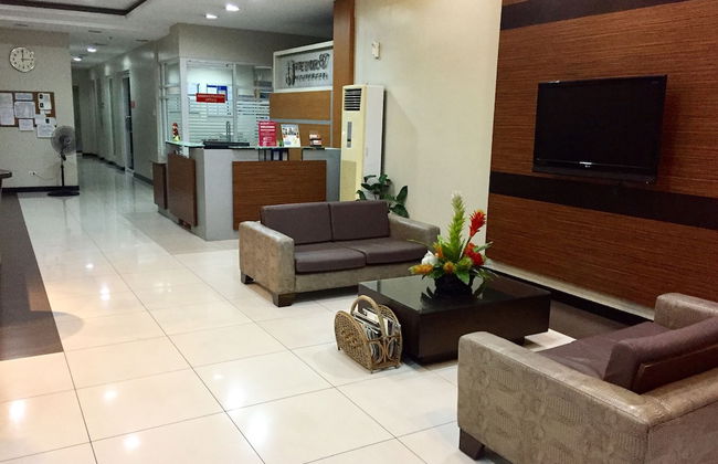 The Studio 87 Residences - Photo 3