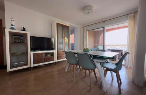 Apartamento de ensueño con vistas al mar by beBalmy - Photo 17