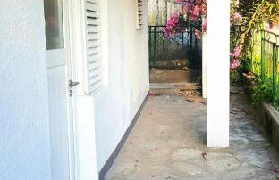 Babaloo Beach Apartments - Photo 42