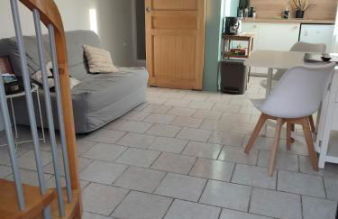 Maison de campagne avec grand parking privé -calme et sérénité - Foto 3