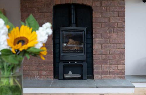 Corner House - Photo 5