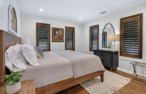 Luxurious Rental with Private Yard and BBQ in Wimberley, Texas - Foto 8