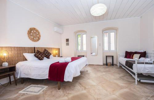 Central, Calm with Courtyard - Foto 5