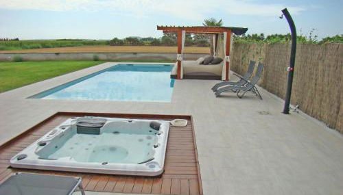 Villa en el campo cerca de la playa. - Foto 2