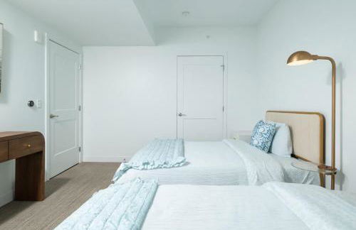 Central Serene Penthouse w King bed GYM Parking - Foto 9