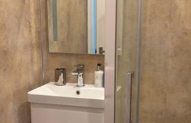 Grosvenor 126 Trendy Jesmond Whole Apartment - Photo 29