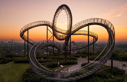 - Forest Retreat Deluxe - 2 Bedroom Apartment - 75 qm - Fully Renovated 2025 with TV & Netflix - King Size Beds - Full Kitchen - Free Parking - Close to Airport & Train - - Foto 51