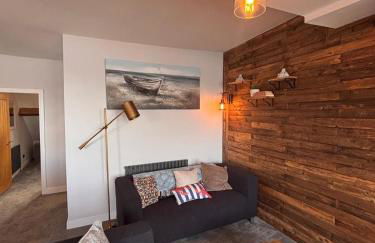 Stylish Coastal Apartment with Breathtaking views - Foto 15