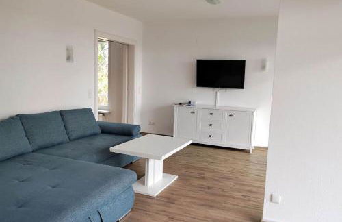 Erdgeschoss Wohnung mit Garten - Foto 3