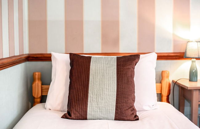 Trivelles Waterhall Country Hotel - Gatwick - Photo 66