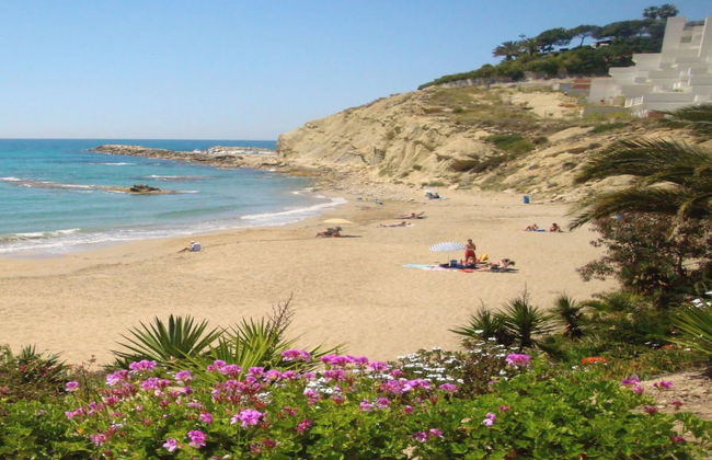 4bed Villa Sleeps 8- Pool, Garden, Bbq, Near Beach - Foto 36