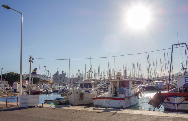 4 bedroom House in La Valette-du-Var with private pool and garden - Photo 38