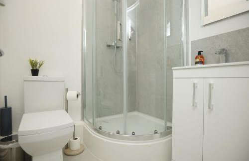 North Road By N And N Stays, perfect for contractor and corporate stays, Long Stays welcome, Free on street parking, WIFI, Near Gloucester Road - Foto 43