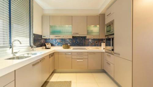 Something different in Chalkida - Photo 4