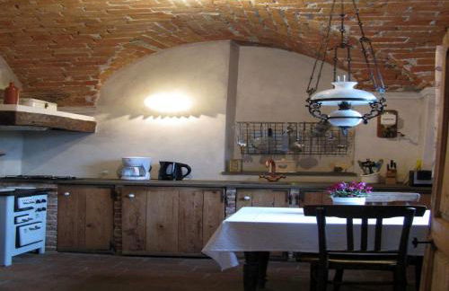 Apartment with large covered terrace, in small residence with swimming pool - Foto 31