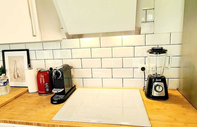 New 1 Bedroom Flat with Balcony & Garden - Foto 12