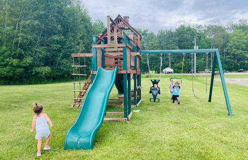 Lakefront Luxury with Private Beach, Sleeps 14 - Foto 48