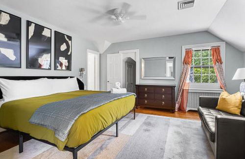 7BR Historic Estate Private Yard Near DC and Old Town - Vassar - Foto 17