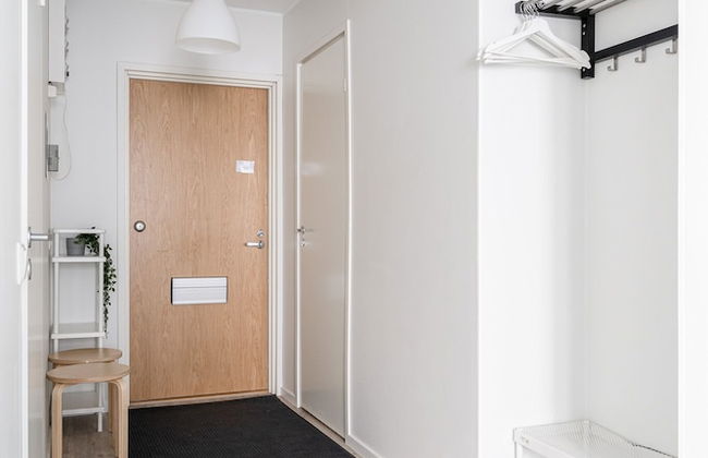 Spacious Downtown Apt with Balcony that Hosts 10 - Foto 3