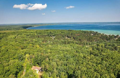 Roscommon Retreat with Deck about 1 Mile to Higgins Lake - Foto 33