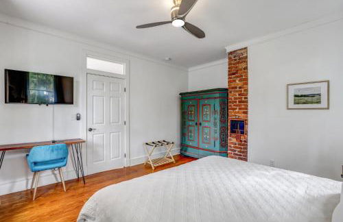 Gallery 1897 - Photo 16