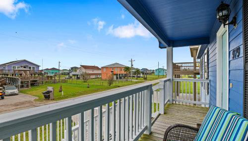 Deep Blue Yonder - Ping-pong! Bikes! Games! Cute and cozy 3-bed, 2-bath home in the heart of Crystal Beach! - Foto 3