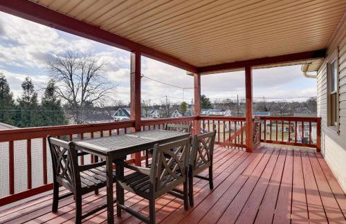 Walk to Fairgrounds! Hagerstown Townhome with Deck - Photo 3