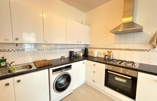 Central, Cozy and Stylish 2-Bed Apartment - Foto 12