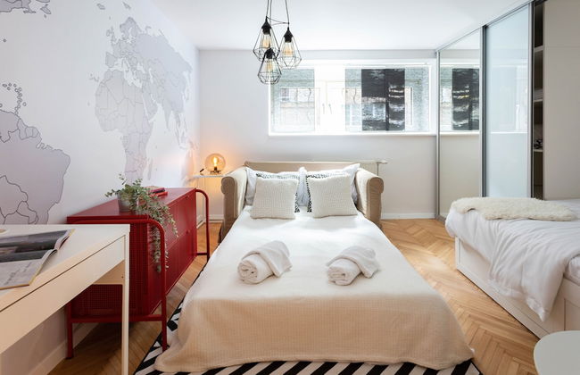 Modern Studio Near British Square - Photo 4