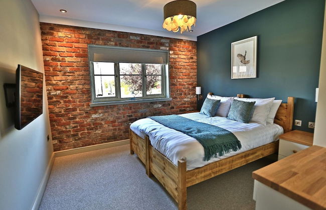 The Cock O' Barton - Photo 12