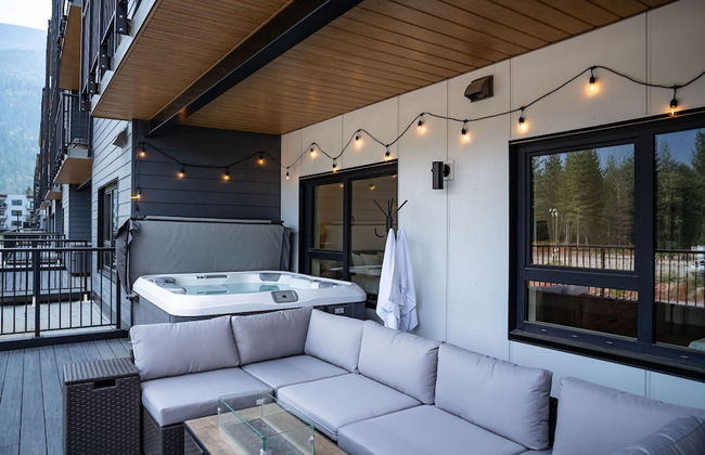 Huckin' Harry's by Revelstoke Vacations - Photo 32