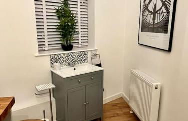 Corner House- hot tub and outdoor fireplace - Foto 31