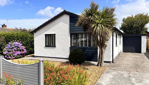 Stylish, Dog Friendly Coastal Bungalow With Garden - Foto 1