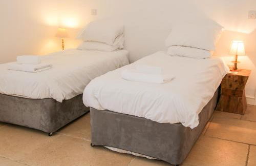 Treehouse Barn at Pitchford Estate - Foto 13