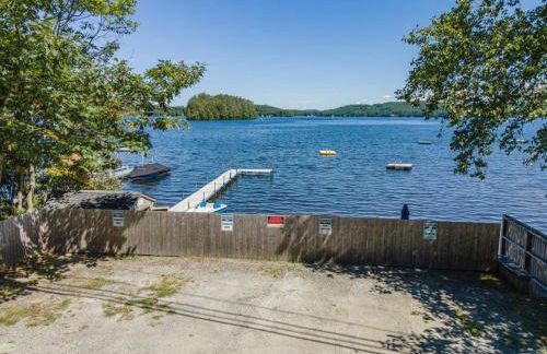 Beautiful Home 30 Feet from the Sand at Spofford Lake! - Foto 54