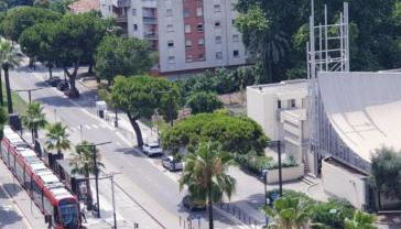 Grand Appartement 5 chambres, 5 télévision , 95 m2, vue mer, tramway sur place, gare train 2 min, aéroport 5 min , Large Apartment 5 bedrooms, 5 televisions, 95 m2, sea view, tram on site, train station 2 mins, airport 5 mins - Foto 5