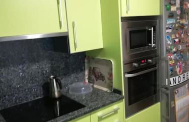 Habitacion en piso compartido y wc compartido cerca de Playa de Samil - Foto 16