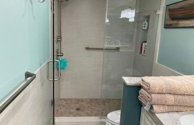 This Condo Is Located In One Of Islamorada's Most Prestigious Condo Complexes. 2 Bedroom Condo by RedAwning - Foto 14