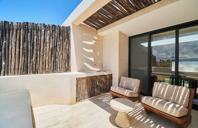 Luxury Penthouse in Aldea Zama, private pool and rooftop, 24 7 security in a gated community - Photo 56