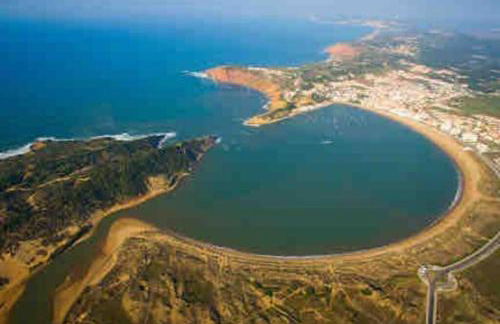 New and modern 3 bedroom Villa with private heated pool near Nazaré - Foto 24