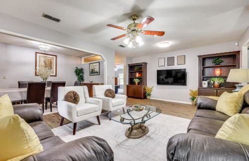 BBQ Ready Hawthorne Home with Screened-In Patio - Foto 1