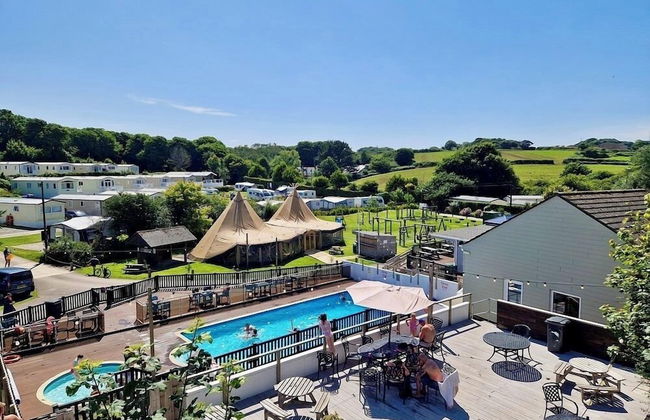 Calloose Holiday Park - Foto 1