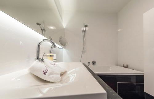 La vie Deluxe - Private Luxury Apartments - Photo 18