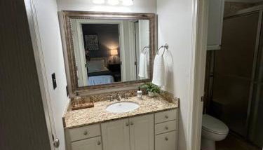 Upscale 2BR condo in Bocage area - Foto 4