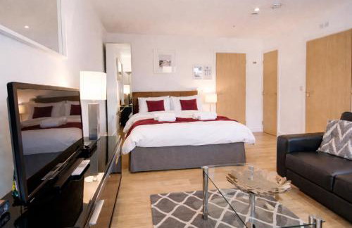 Roomspace Serviced Apartments - Swan House - Photo 6
