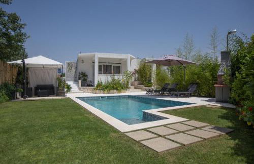 Luxury Apartment with Private Heated Pool - Foto 15