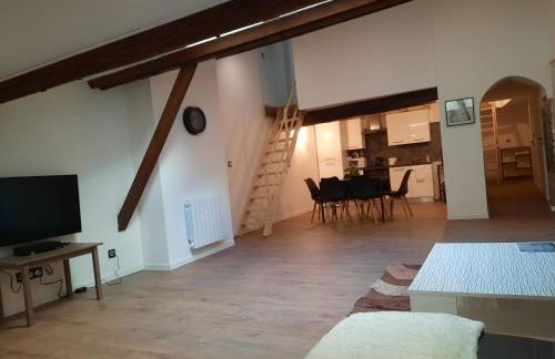 Les Charmes de Trévoux - Foto 15