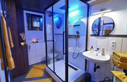 Yellow Lounge Schwarzwald - mit Veranda - Foto 26