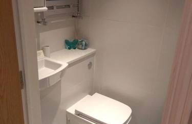 Three Bedroom Apartment by Beautiful Park - Photo 46