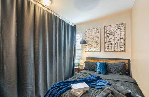 4BR Townhouse King Bed 2-Story Near NC State - Foto 41